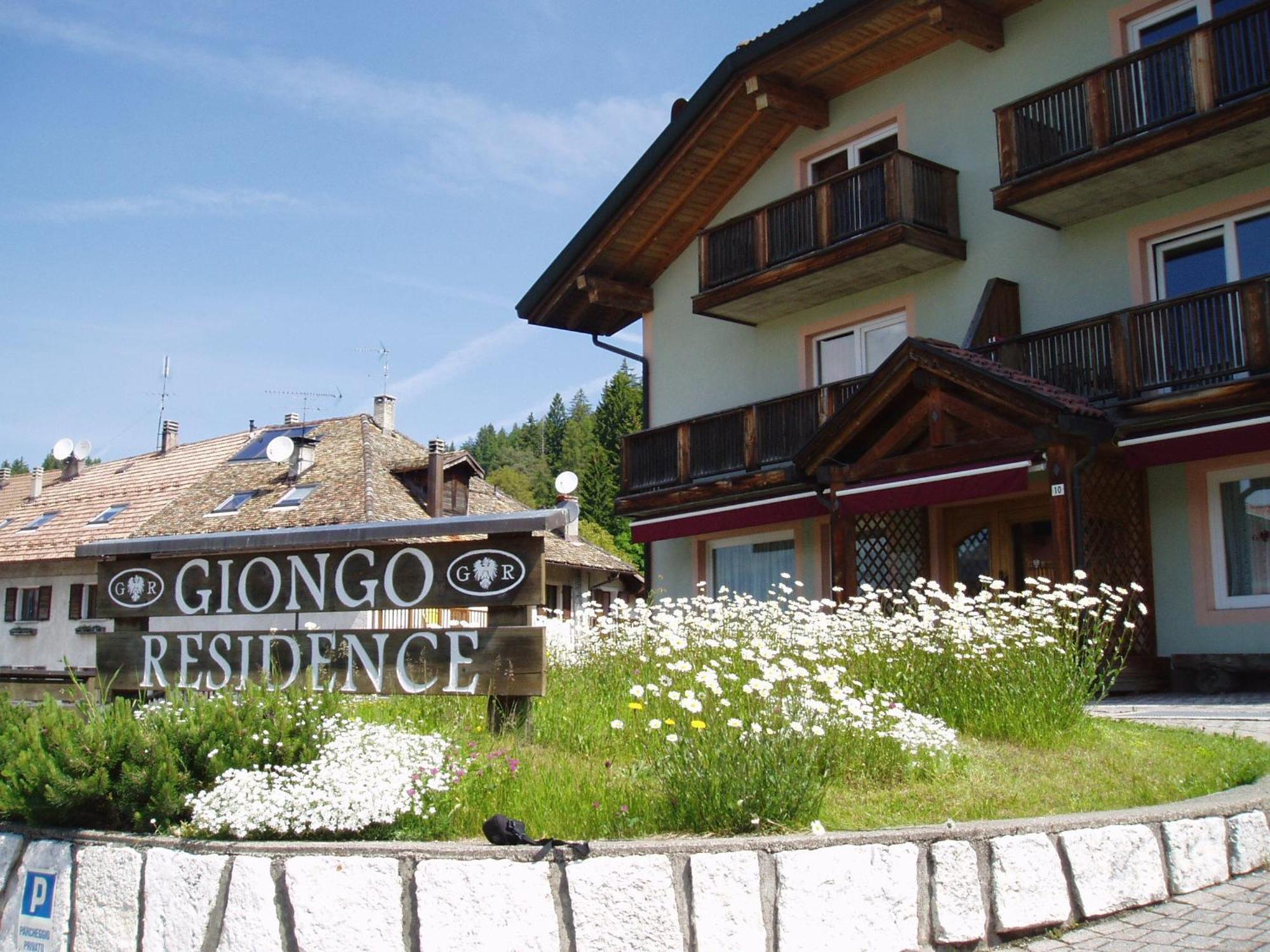 Giongo Residence - Appartamenti Лавароне Екстериор снимка