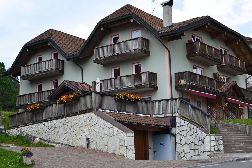 Giongo Residence - Appartamenti Лавароне Екстериор снимка