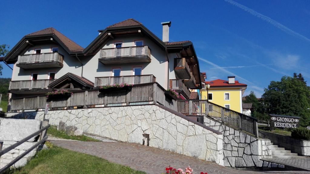 Giongo Residence - Appartamenti Лавароне Екстериор снимка